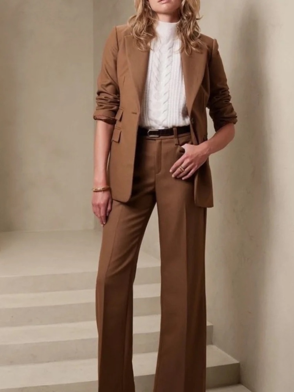 NWOT Banana Republic Women's 8 Blazer Pant Suit Set in color "Camel" 100% Wool - Picture 2 of 10